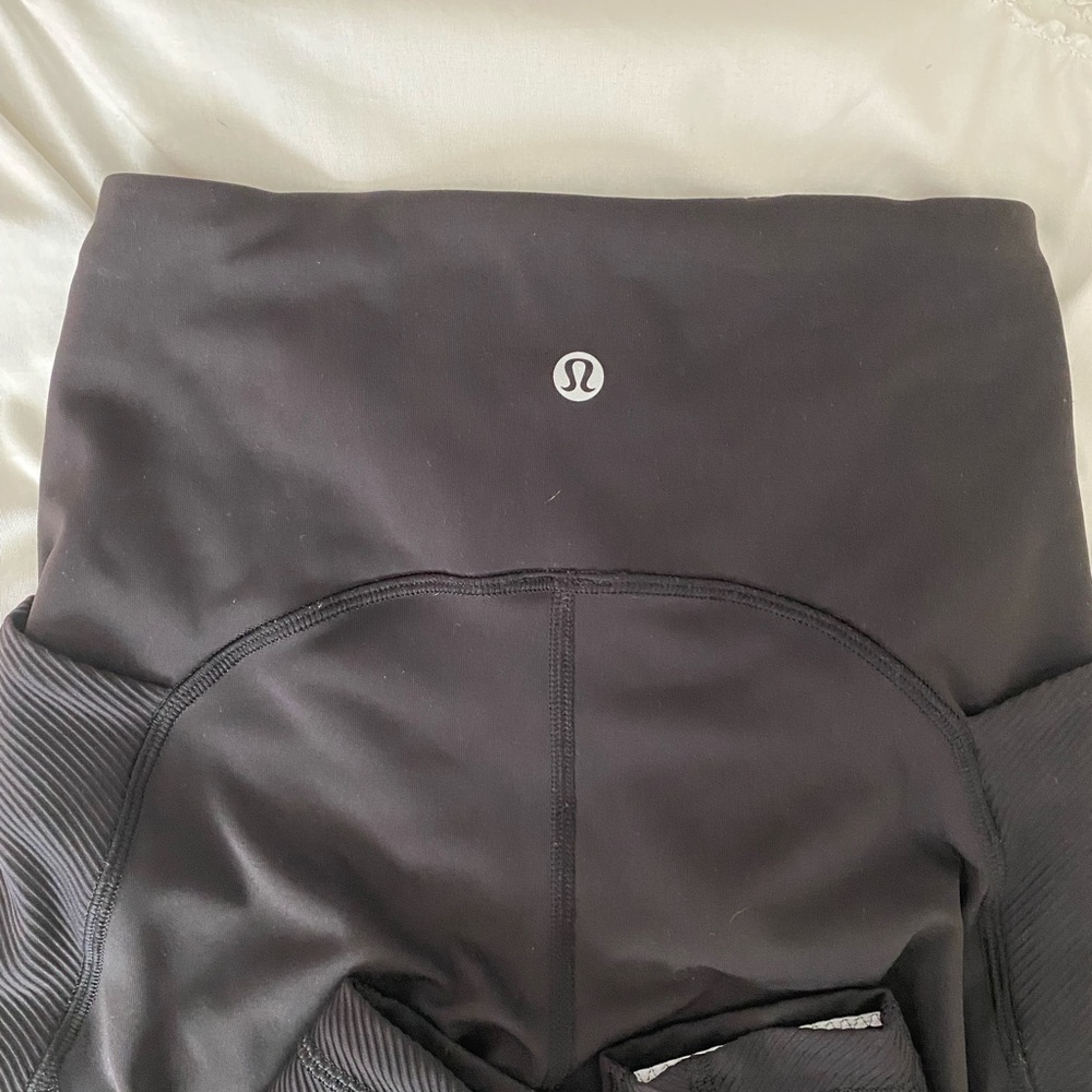LIKE NEW Lululemon Leggings